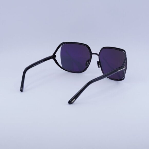 Tom Ford Goldie FT1092 01A Sunglasses Black Square Frame, Smoke Lenses main image 6